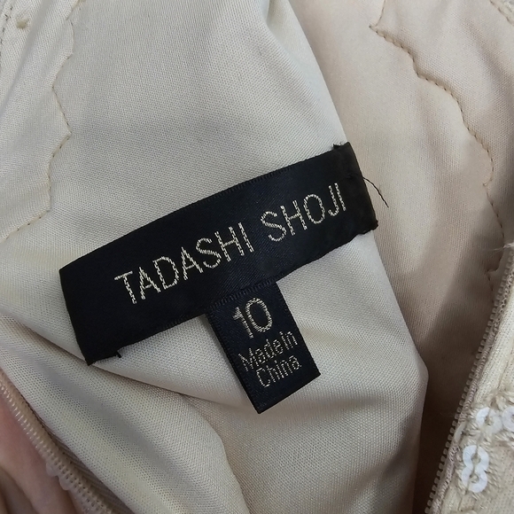 Tadashi Shohi Gold Metalic Sequin Cocktail Dress Holiday Party Wedding Mother of - Picture 11 of 13